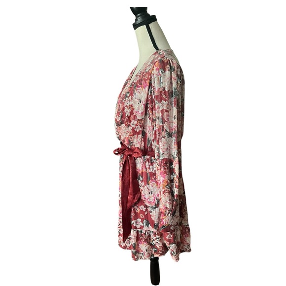 LC New Lauren Conrad Sparkly Floral Sash tie Dress. Size Large. Wrap style. - Picture 5 of 8